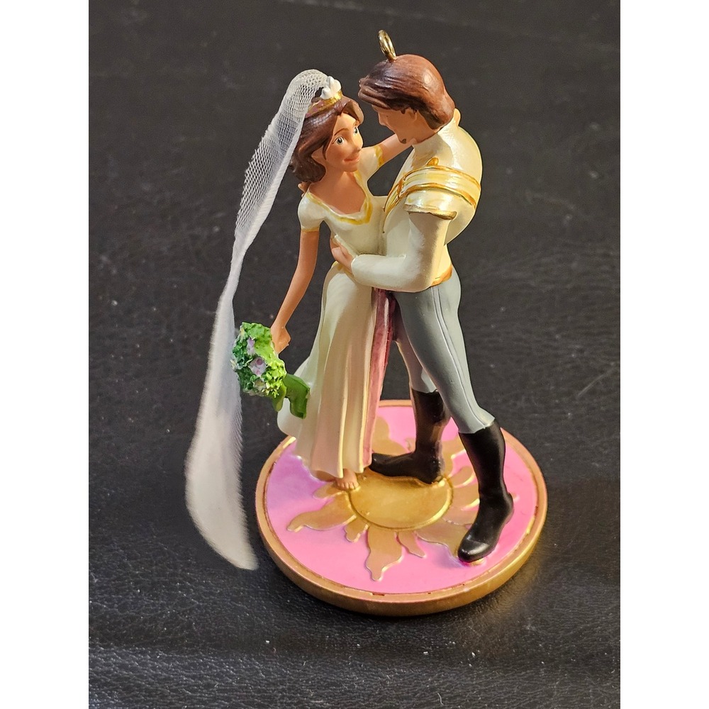 Disney 2012 Sketchbook Ornament Tangled Ever After Rapunzel Flynn Wedding RARE